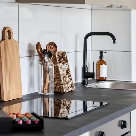 Design-apartment - 2 Schlafzimmer, 4 Betten, Arbeitsplatz - By Lott Living Duisburg