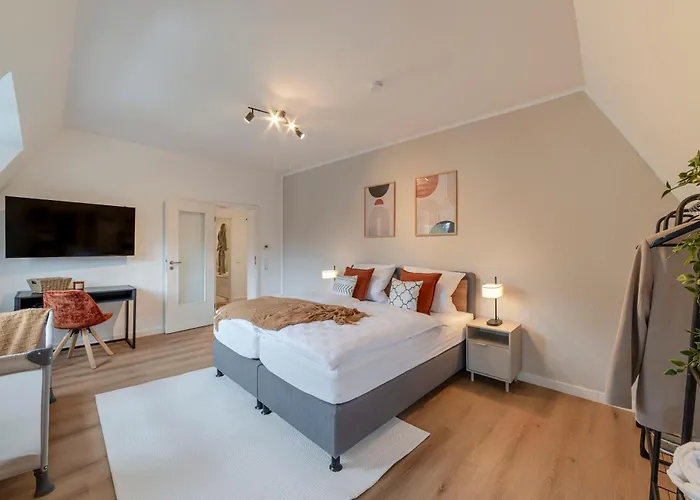 Design-apartment - 2 Schlafzimmer, 4 Betten, Arbeitsplatz - By Lott Living * Duisburg