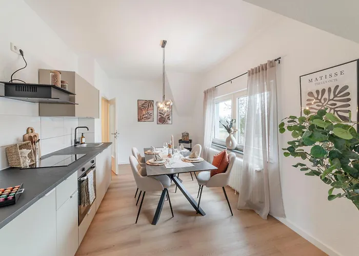 Design-apartment - 2 Schlafzimmer, 4 Betten, Arbeitsplatz - By Lott Living Apartman Duisburg